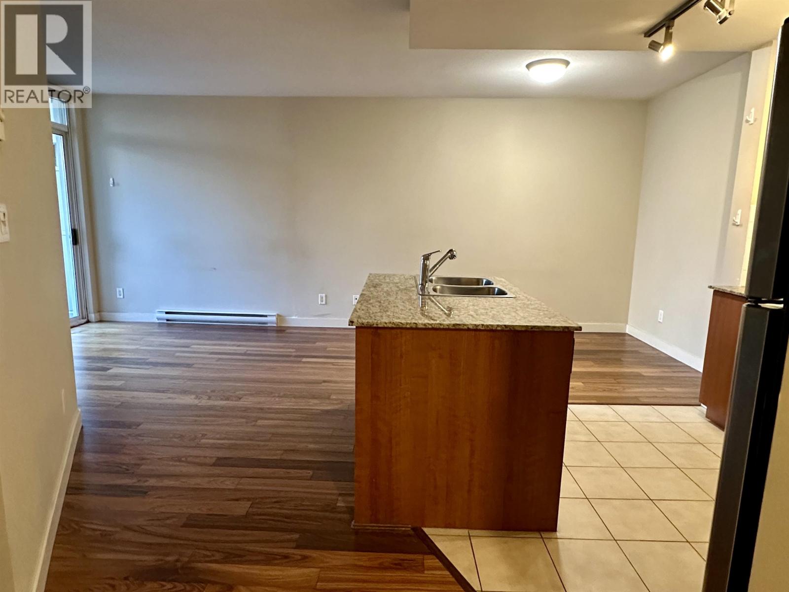 516 4028 Knight Street, Vancouver, British Columbia  V5N 5Y8 - Photo 3 - R3109152