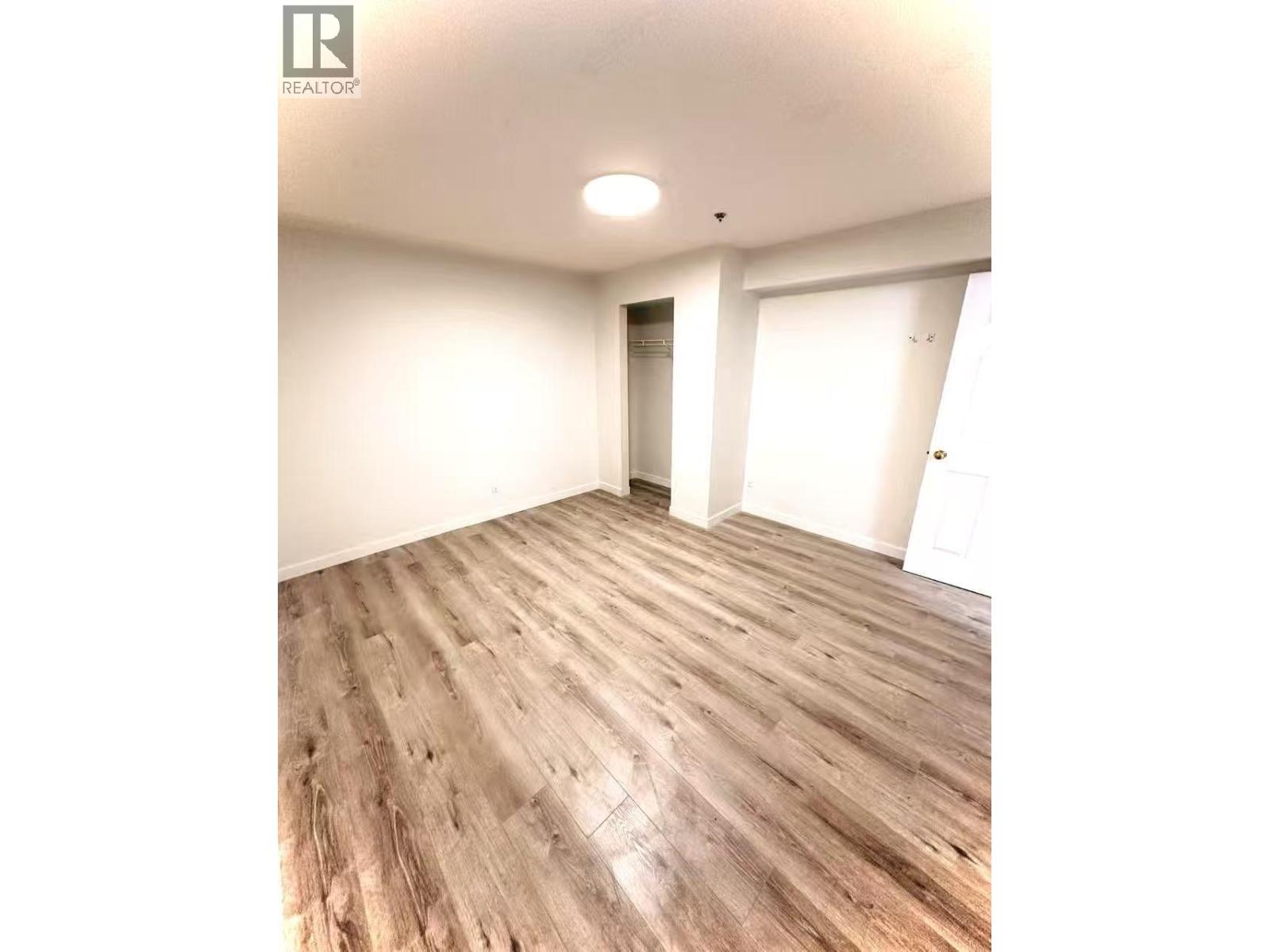 939 E 26th Avenue, Vancouver, British Columbia  V5V 2J3 - Photo 5 - R3112436