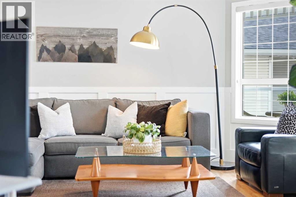 3 Riverview Court, Cochrane, Alberta  T4C 1K6 - Photo 7 - A2299457