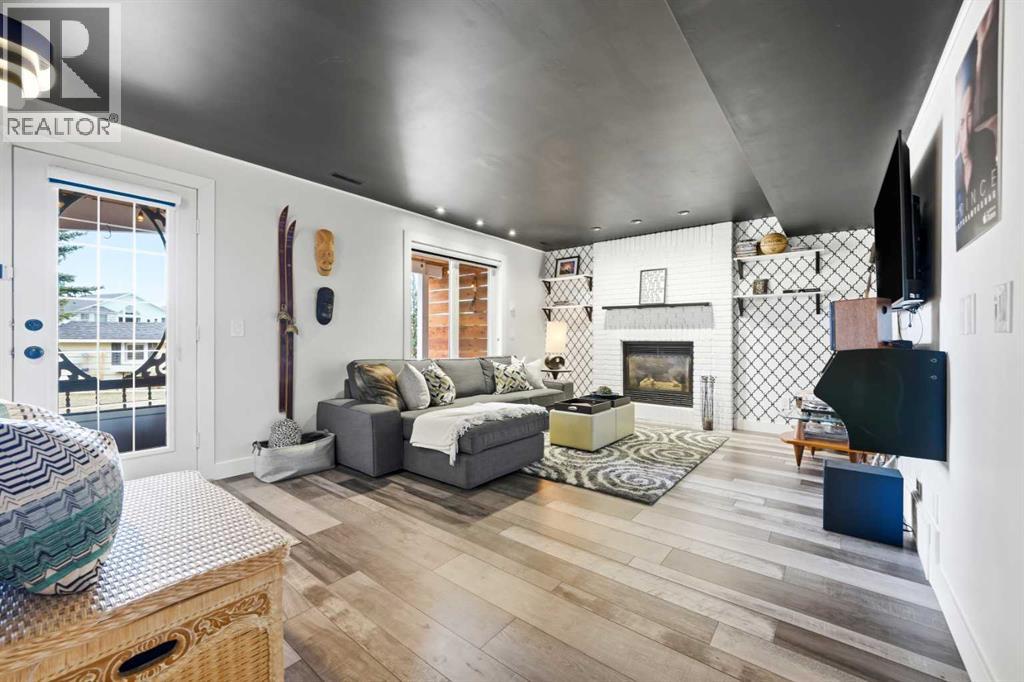 3 Riverview Court, Cochrane, Alberta  T4C 1K6 - Photo 34 - A2299457