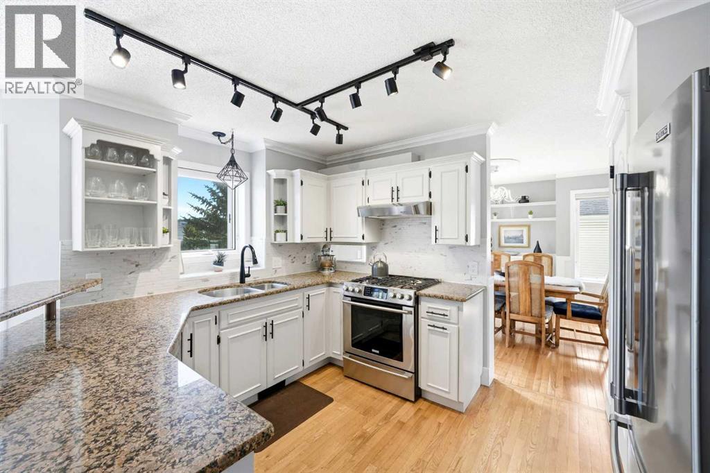 3 Riverview Court, Cochrane, Alberta  T4C 1K6 - Photo 13 - A2299457