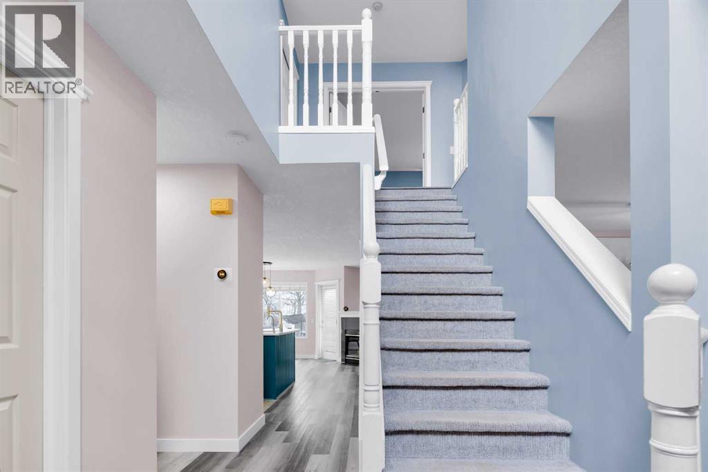 6 Douglas Woods Bay Se, Calgary, Alberta  T2Z 3A1 - Photo 15 - A2299998