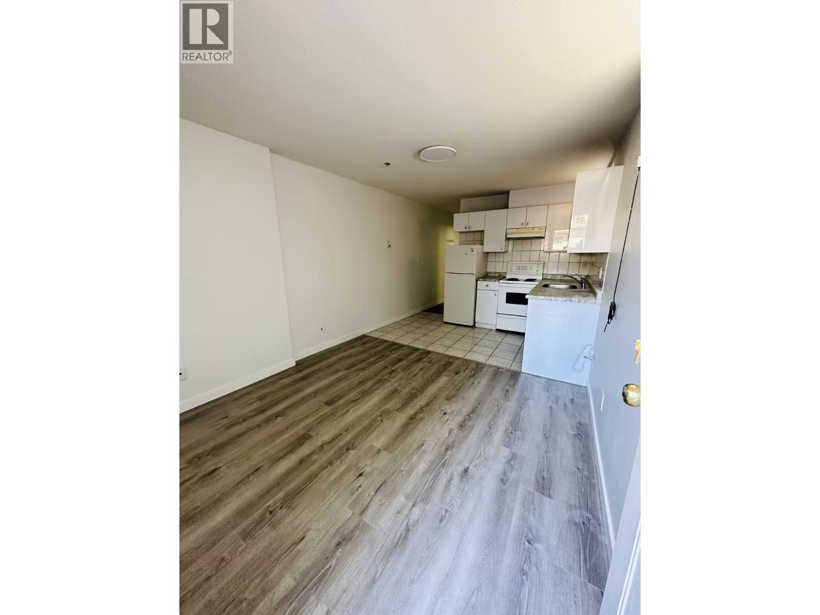 939 E 26th Avenue, Vancouver, British Columbia  V5V 2J3 - Photo 9 - R3112436