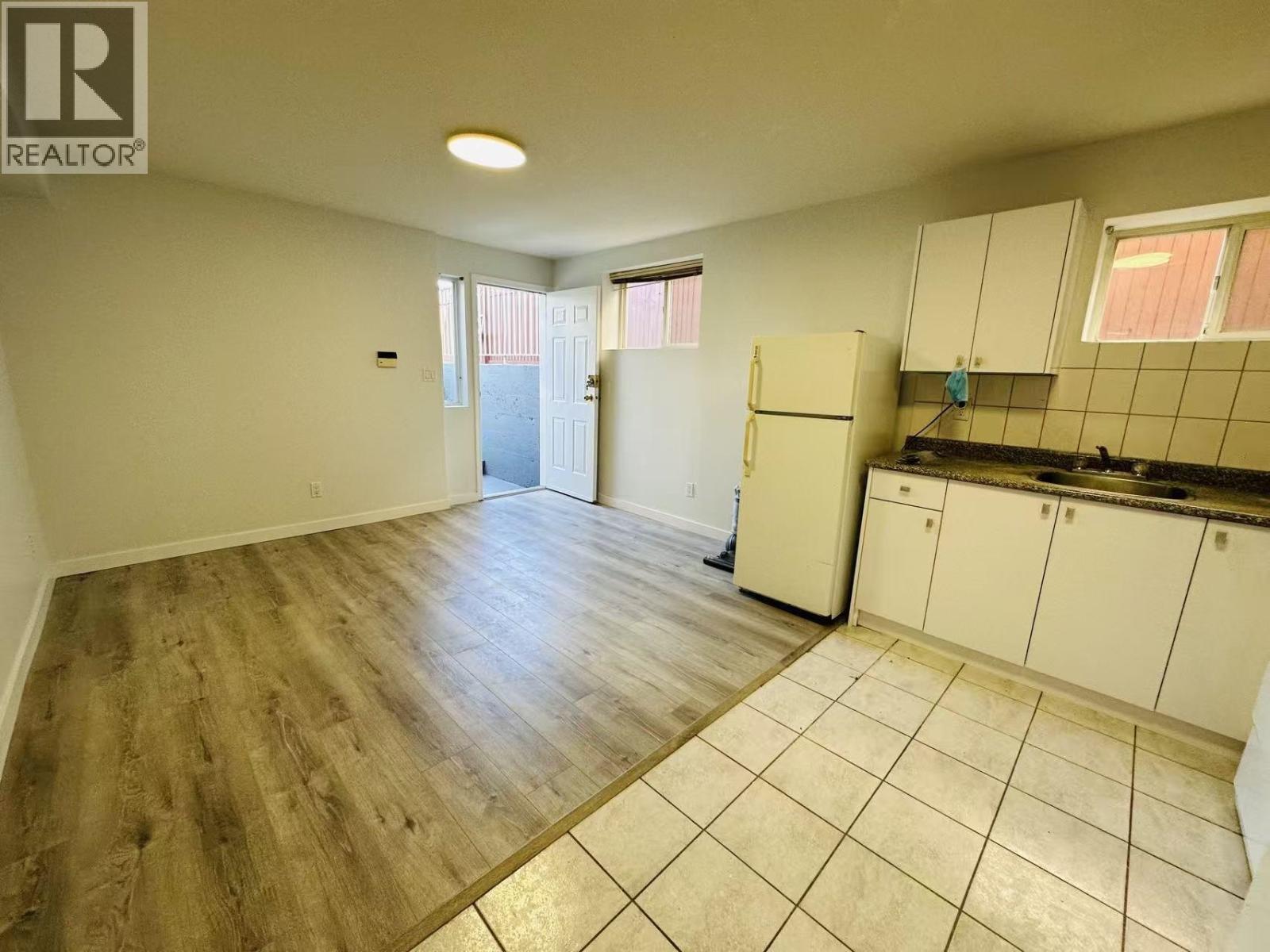 939 E 26th Avenue, Vancouver, British Columbia  V5V 2J3 - Photo 10 - R3112436