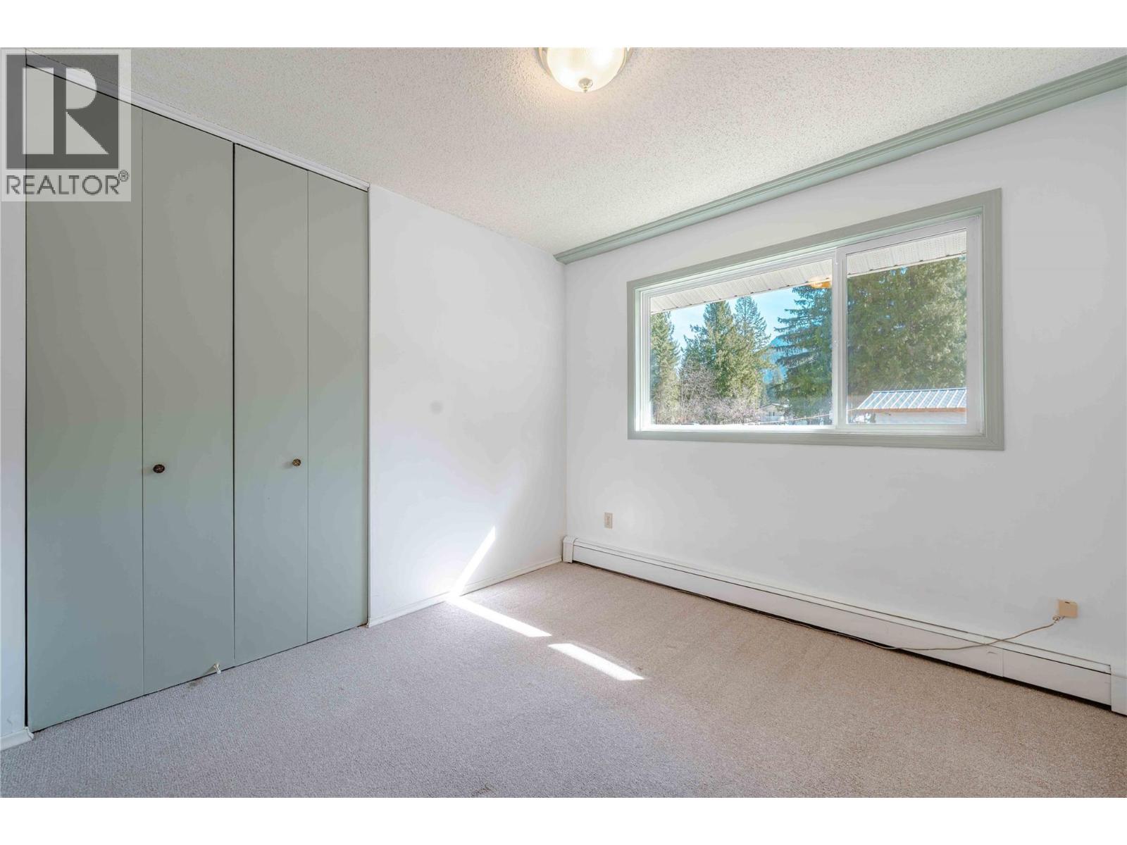 1956 Airport Way, Revelstoke, British Columbia  V0E 2S1 - Photo 48 - 10382333