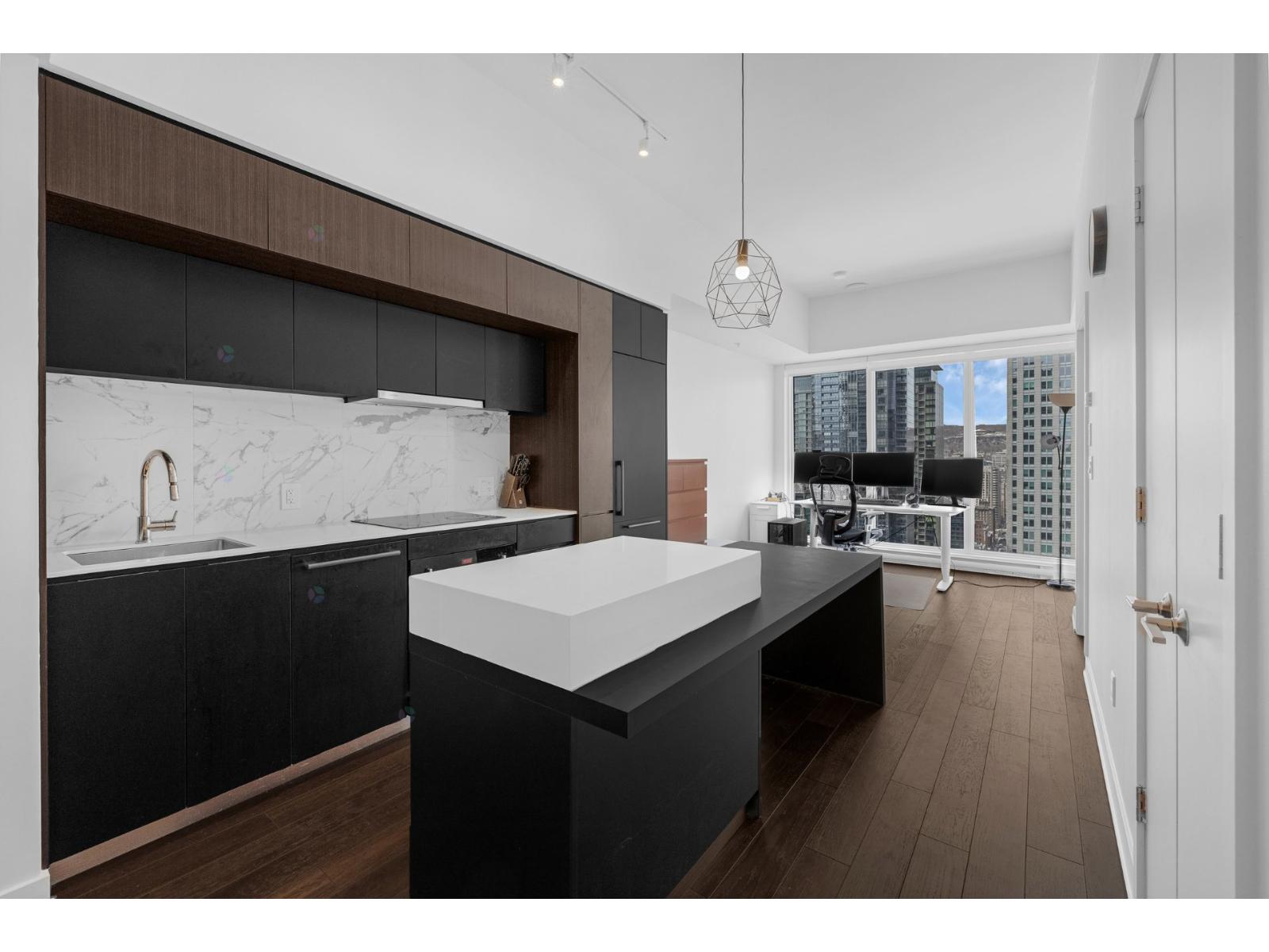 1188 Rue St-Antoine O.|#3808 Montréal (Ville-Marie) Quebec Canada H3C1B4 5