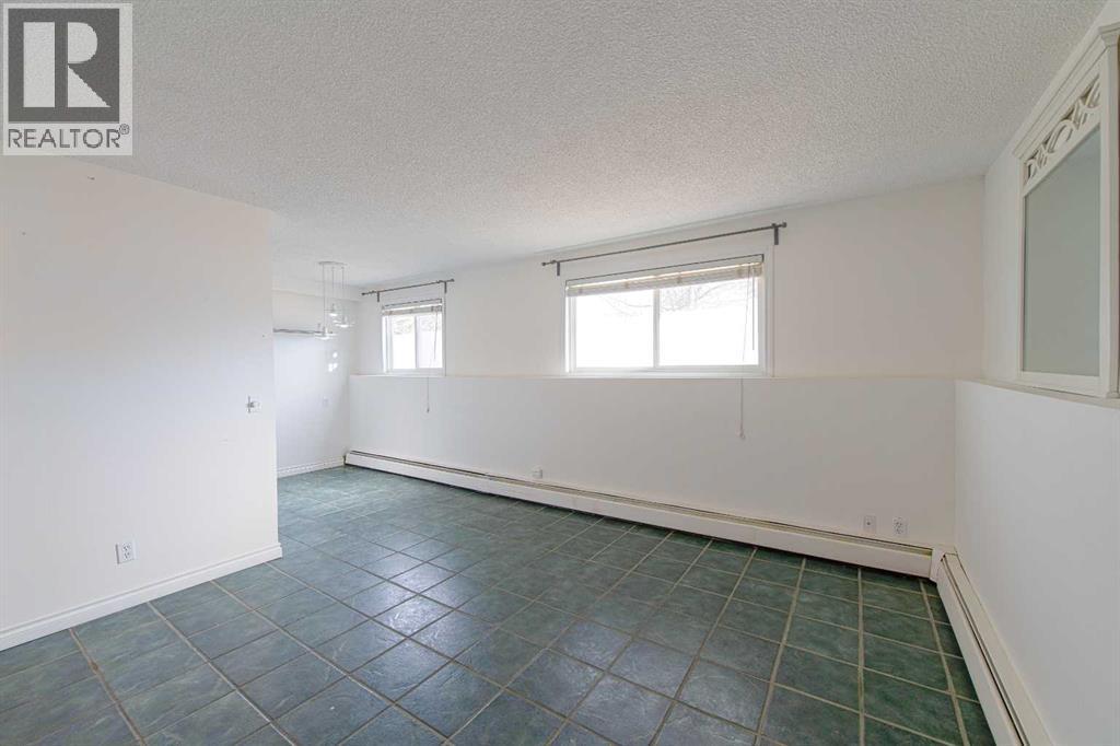 4, 104 Sabrina Way Sw, Calgary, Alberta  T2W 2N6 - Photo 9 - A2291728