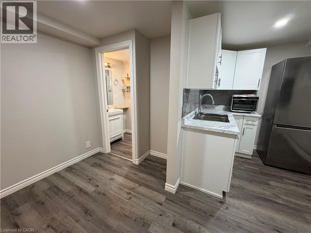 35 Shaftsbury Drive Unit# Bsmnt, Kitchener, Ontario  N2A 1N4 - Photo 15 - 40819827