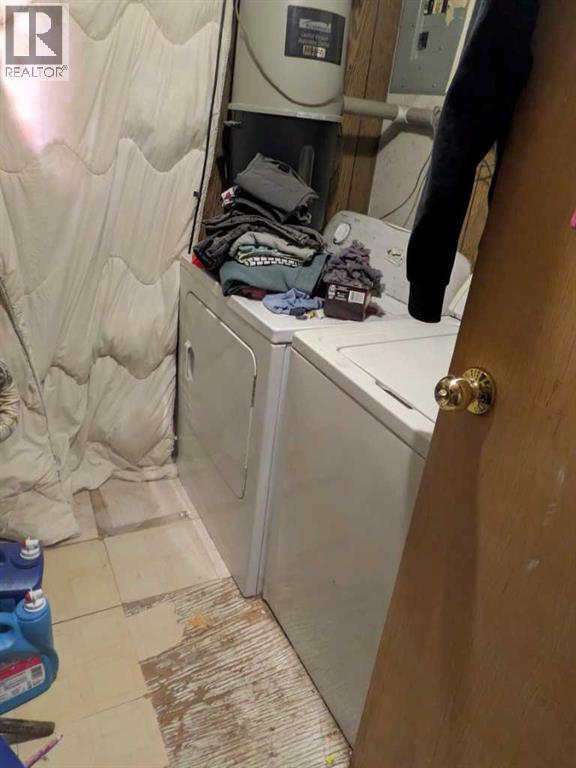 208 E 400 N Street, Raymond, Alberta  T0K 2S0 - Photo 11 - A2290296