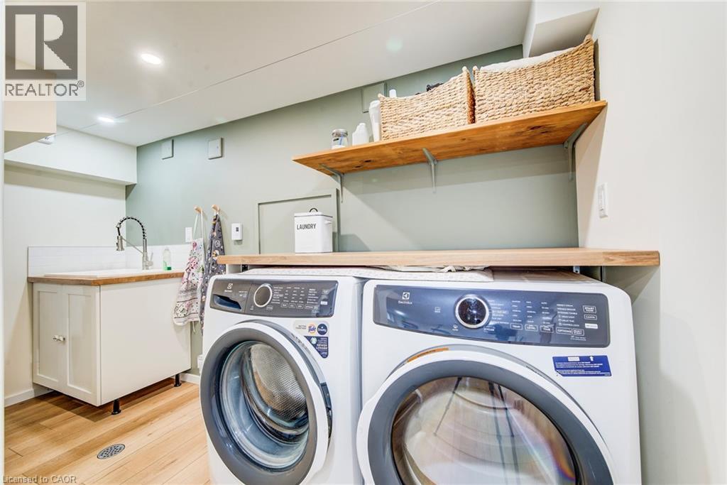 107 Ellis Avenue, Kitchener, Ontario  N2H 4G8 - Photo 36 - 40820938