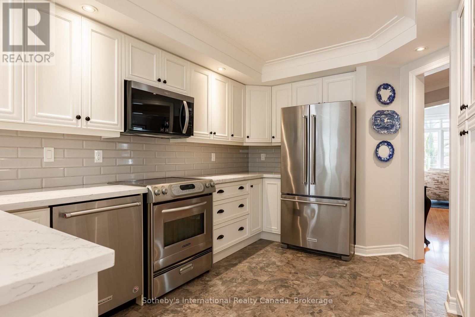 1406 Summerhill Crescent, Oakville, Ontario  L6H 6E4 - Photo 17 - W13010658