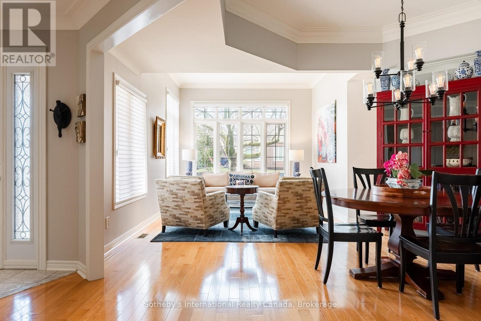 1406 Summerhill Crescent, Oakville, Ontario  L6H 6E4 - Photo 5 - W13010658