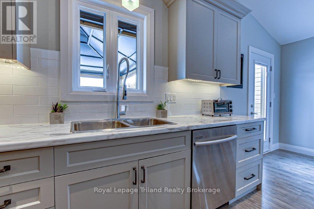 Photo 9 of 21 for 62 Brown Street