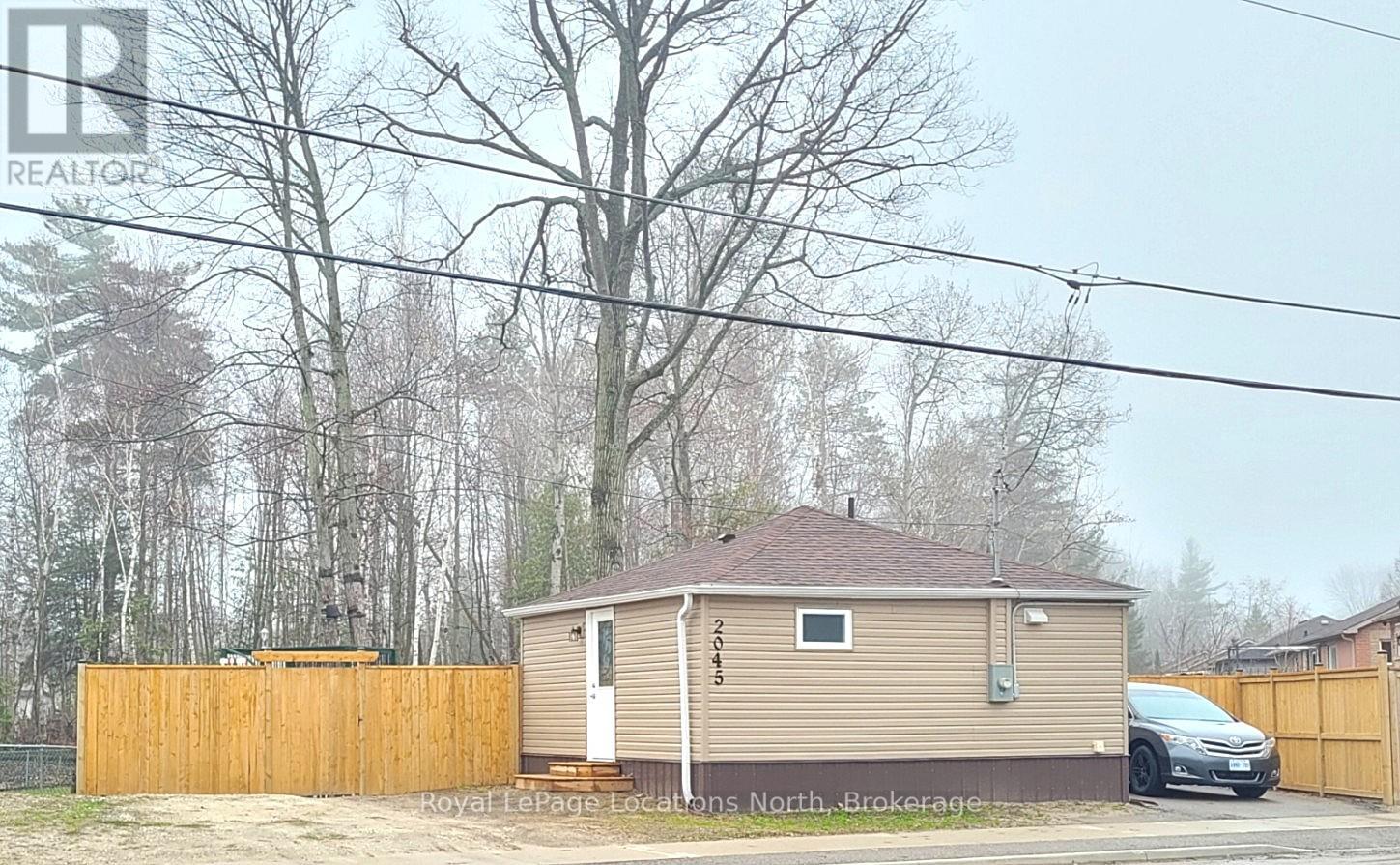 2045 RIVER ROAD W, Wasaga Beach, Ontario