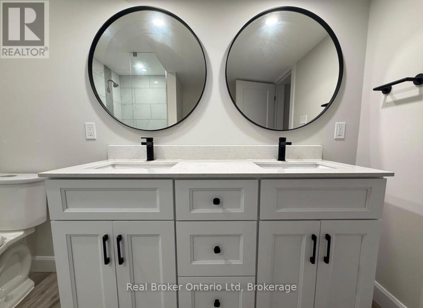 29 Hewitt Place, Barrie, Ontario  L4M 7B3 - Photo 9 - S13010646