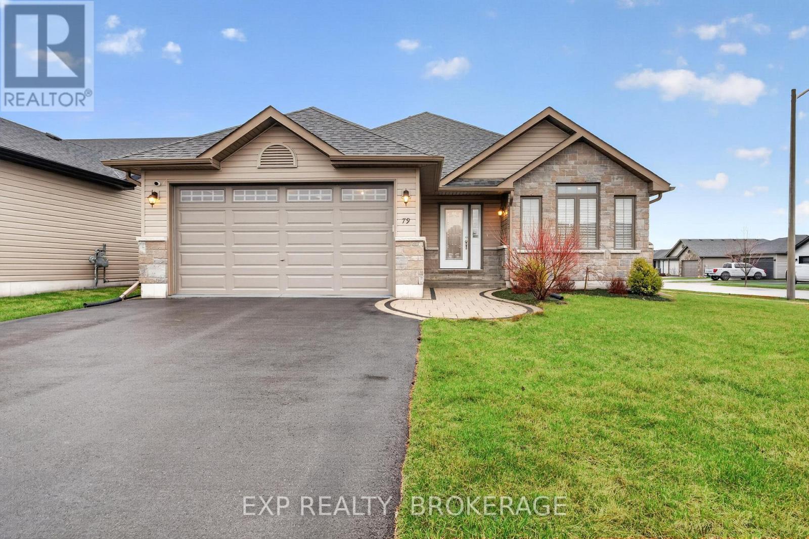 79 DEACON PLACE, Belleville, Ontario