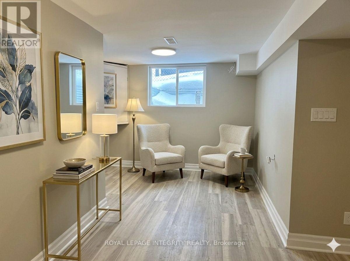 B - 1398 Jamison Avenue, Ottawa, Ontario  K1E 1J5 - Photo 6 - X12906730