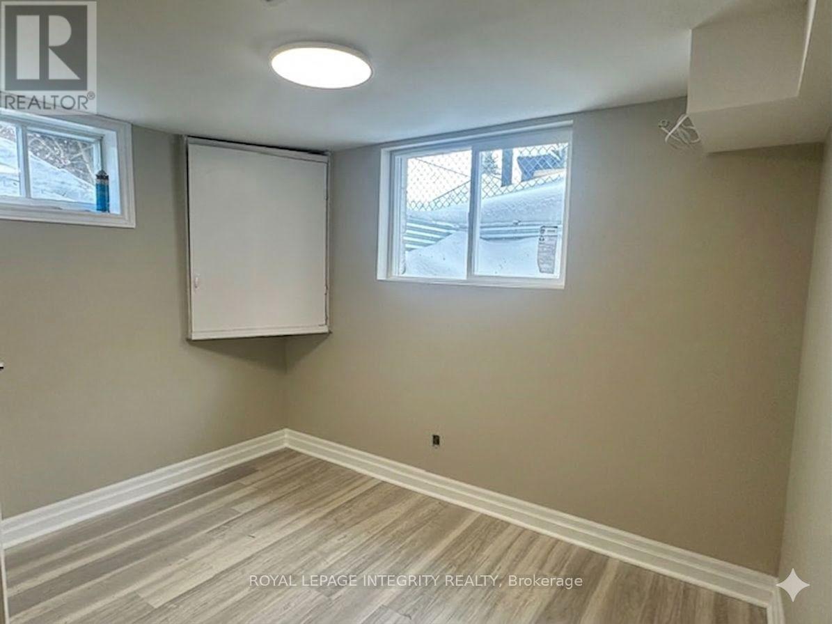 B - 1398 Jamison Avenue, Ottawa, Ontario  K1E 1J5 - Photo 4 - X12906730