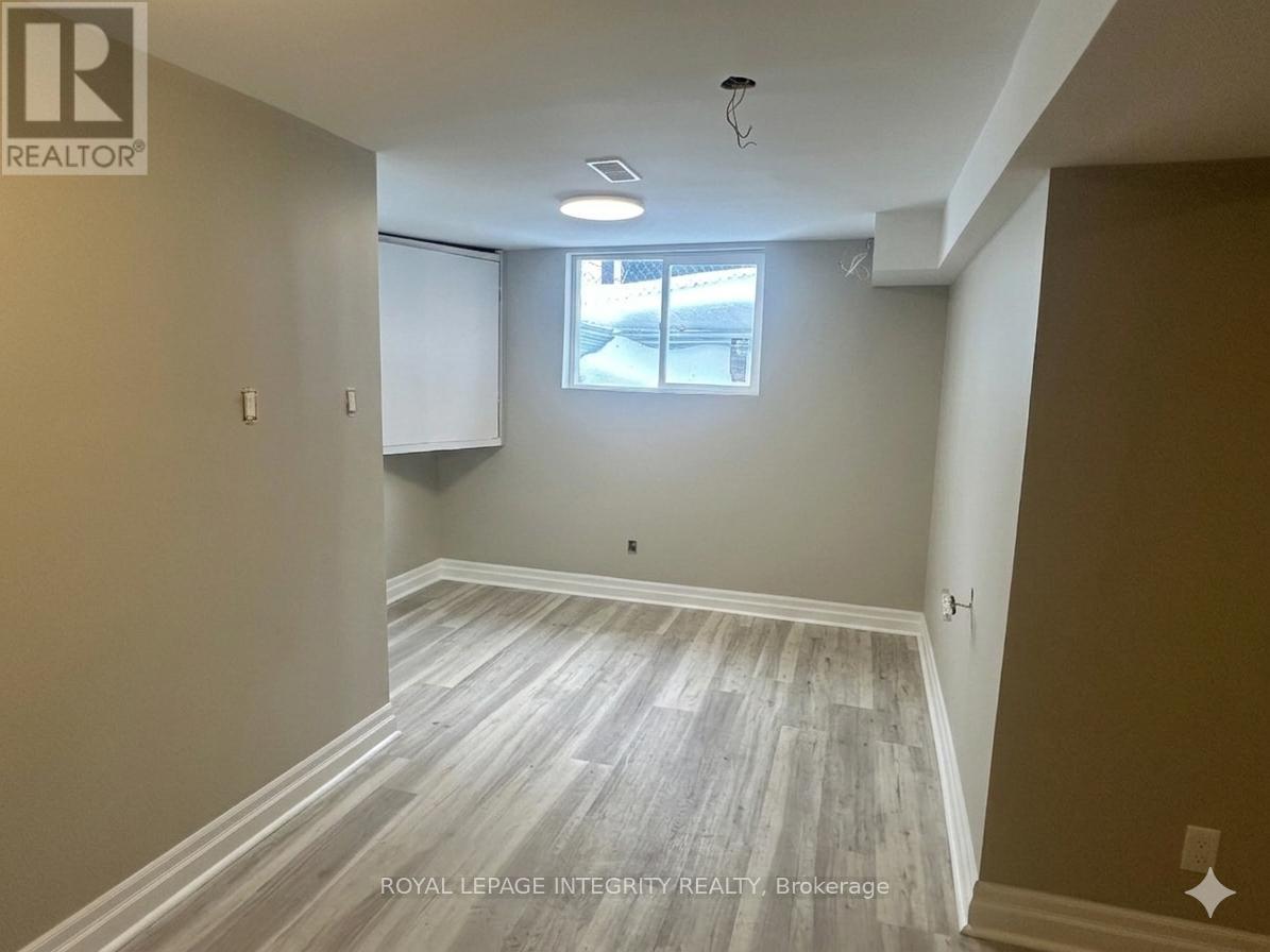 B - 1398 Jamison Avenue, Ottawa, Ontario  K1E 1J5 - Photo 5 - X12906730