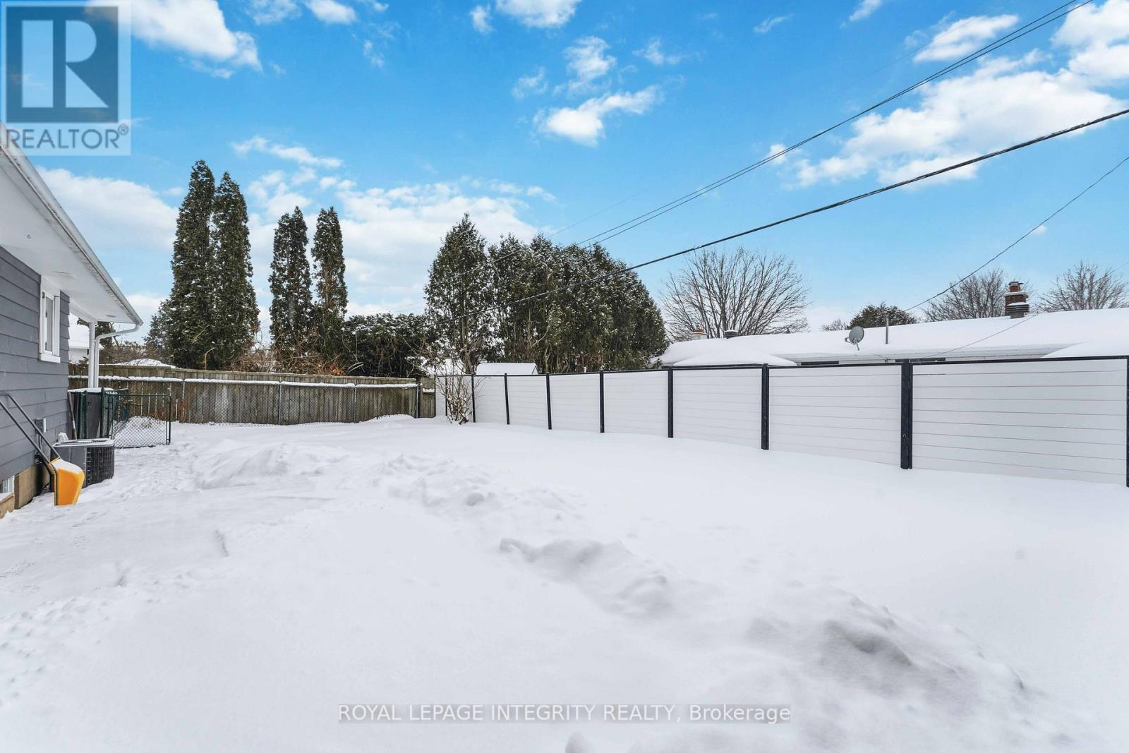 B - 1398 Jamison Avenue, Ottawa, Ontario  K1E 1J5 - Photo 3 - X12906730