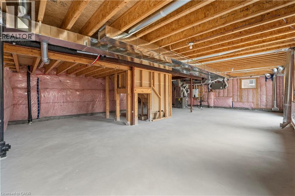 92 Carriage Shop Bend, East Gwillimbury, Ontario  L9N 0Y3 - Photo 36 - 40821716