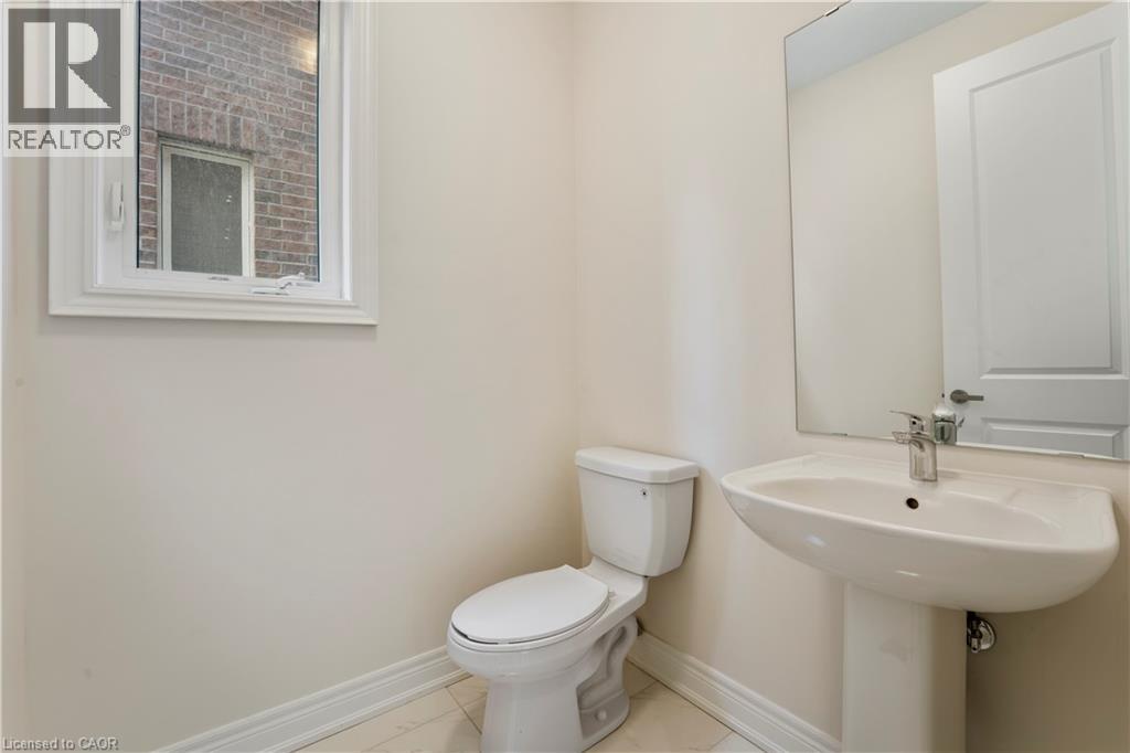 92 Carriage Shop Bend, East Gwillimbury, Ontario  L9N 0Y3 - Photo 7 - 40821716