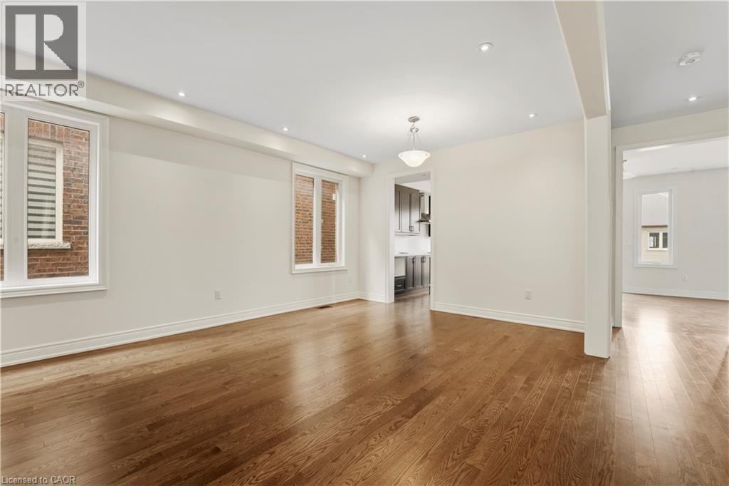 92 Carriage Shop Bend, East Gwillimbury, Ontario  L9N 0Y3 - Photo 9 - 40821716