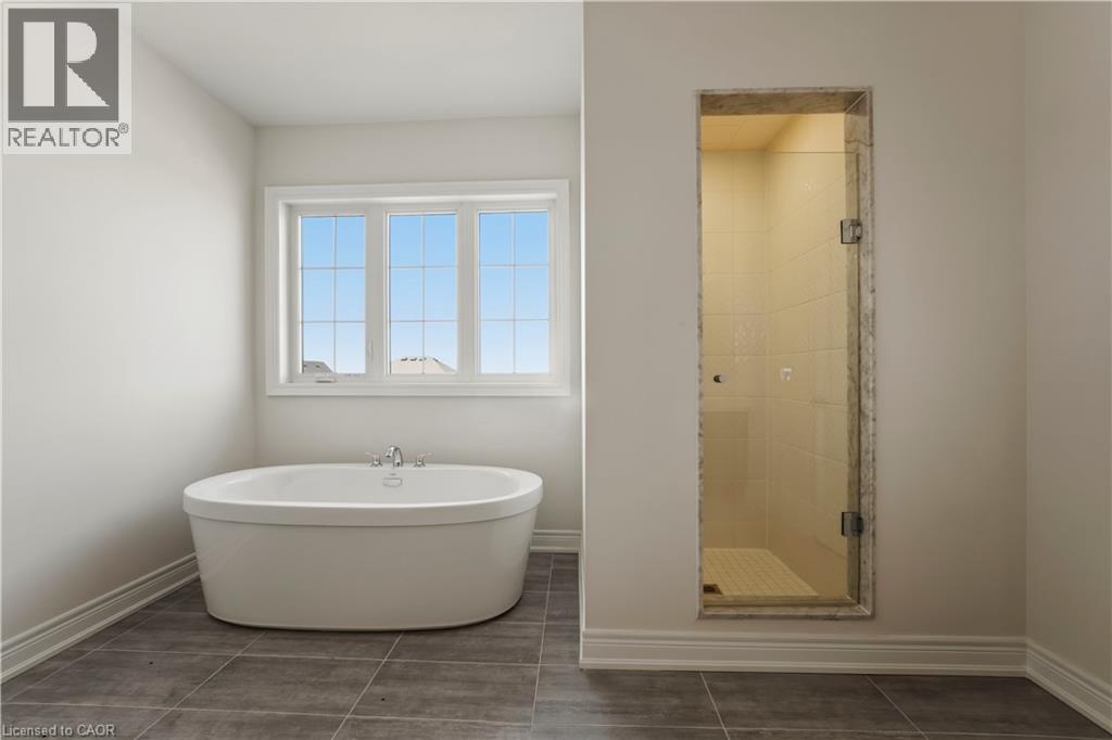 70 Carriage Shop Bend, East Gwillimbury, Ontario  L9N 0C6 - Photo 30 - 40821410