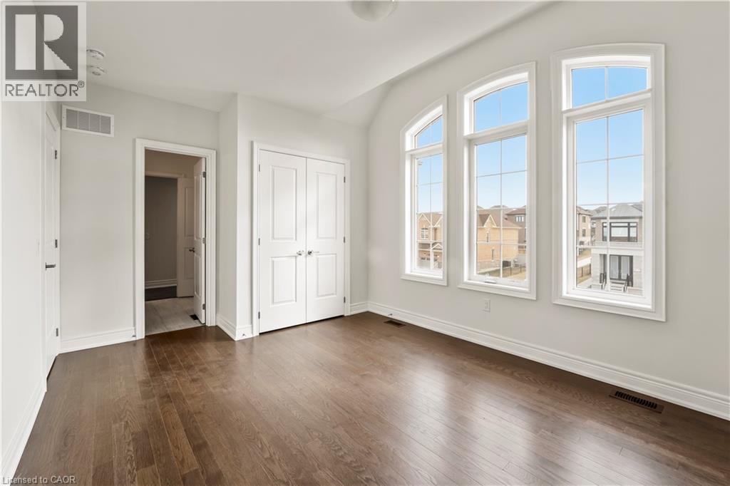 70 Carriage Shop Bend, East Gwillimbury, Ontario  L9N 0C6 - Photo 34 - 40821410