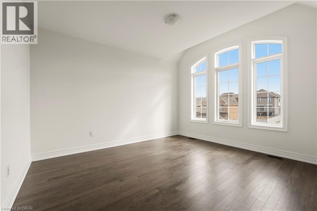 70 Carriage Shop Bend, East Gwillimbury, Ontario  L9N 0C6 - Photo 37 - 40821410