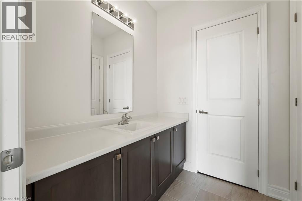 70 Carriage Shop Bend, East Gwillimbury, Ontario  L9N 0C6 - Photo 40 - 40821410