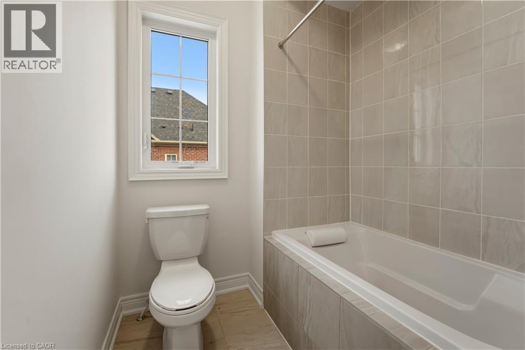 70 Carriage Shop Bend, East Gwillimbury, Ontario  L9N 0C6 - Photo 41 - 40821410