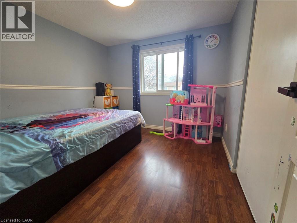 3082 Cantelon Crescent Unit# Main, Mississauga, Ontario  L5N 3J8 - Photo 12 - 40819826