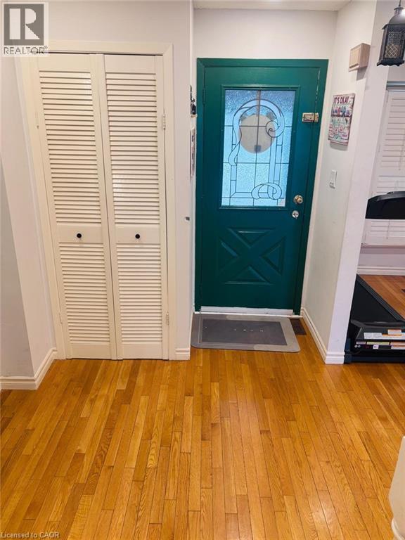 3082 Cantelon Crescent Unit# Main, Mississauga, Ontario  L5N 3J8 - Photo 2 - 40819826