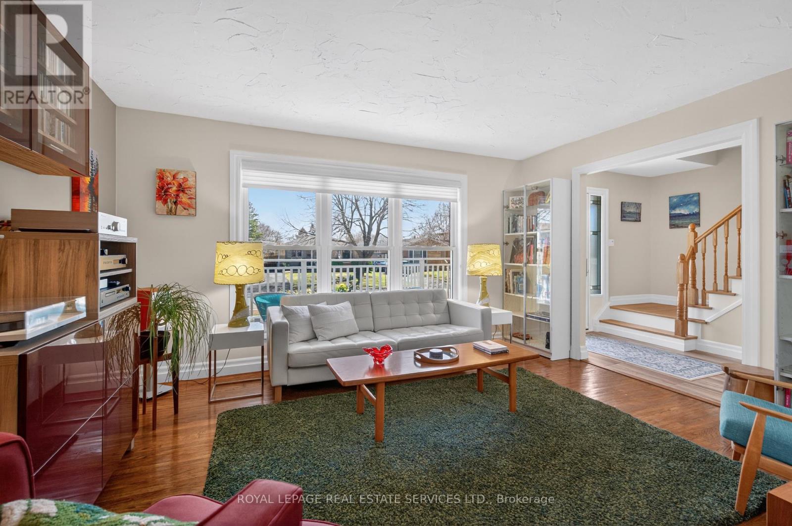 141 Oakdale Drive, Oakville, Ontario  L6H 1J4 - Photo 17 - W12983852