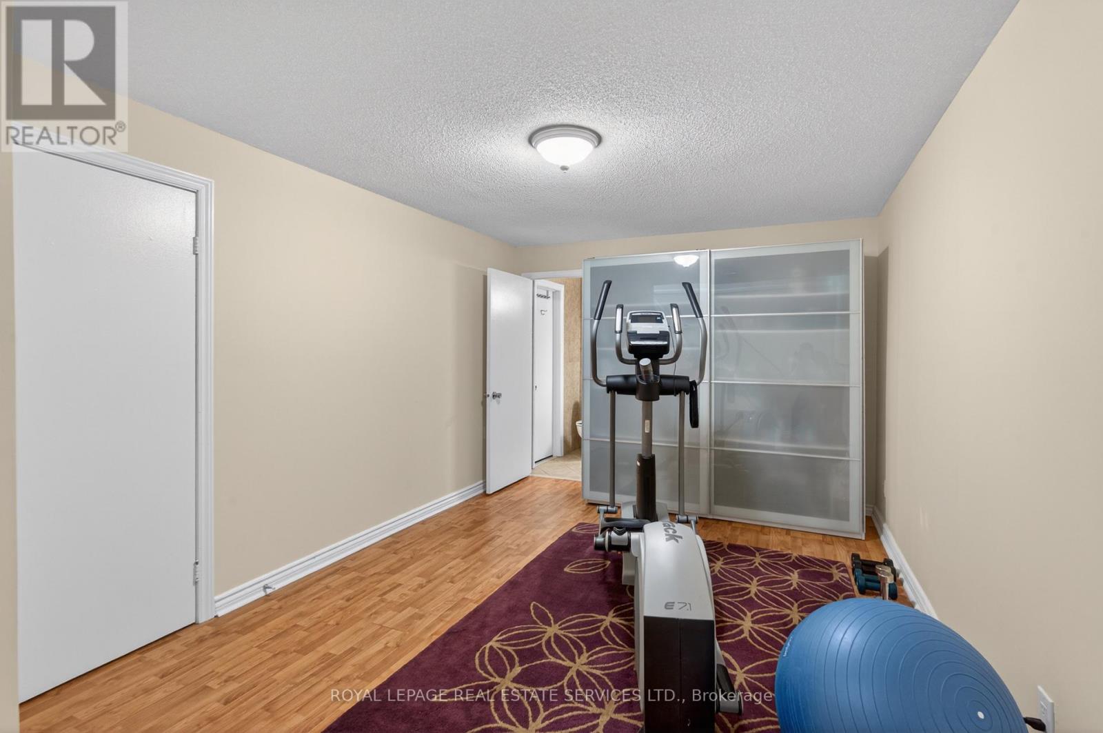 141 Oakdale Drive, Oakville, Ontario  L6H 1J4 - Photo 34 - W12983852