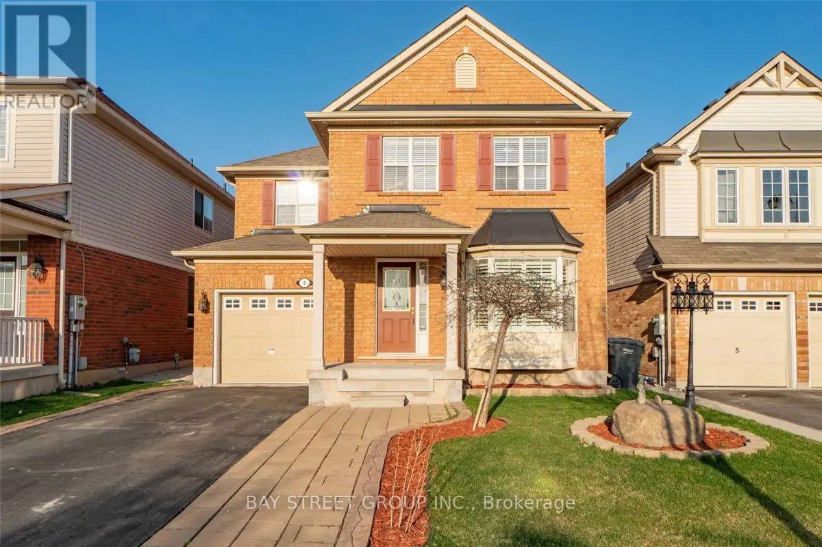 4 DECKER HOLLOW CIRCLE, Brampton, Ontario