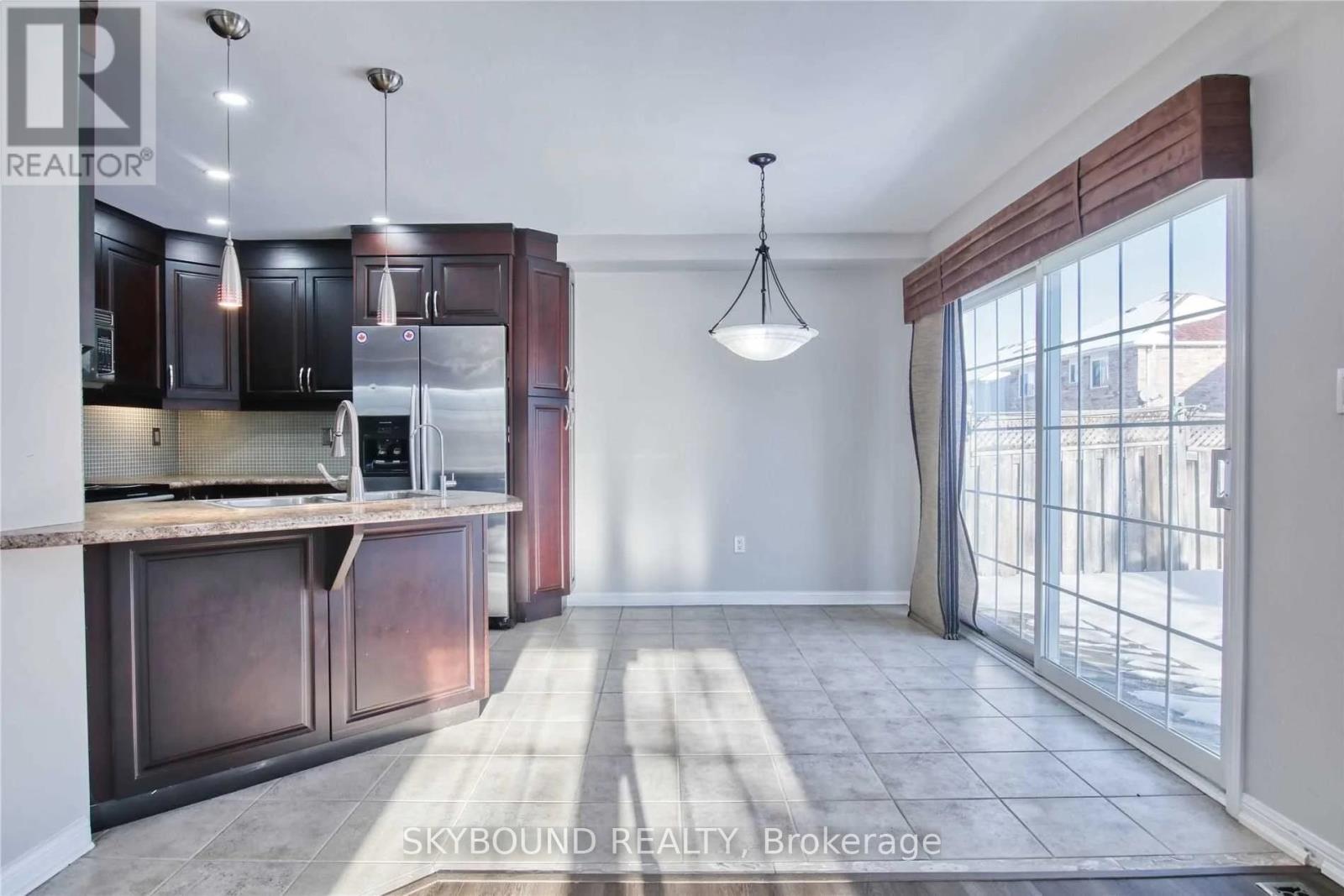 1 Springhurst Avenue, Brampton, Ontario  L7A 1P6 - Photo 6 - W12885588