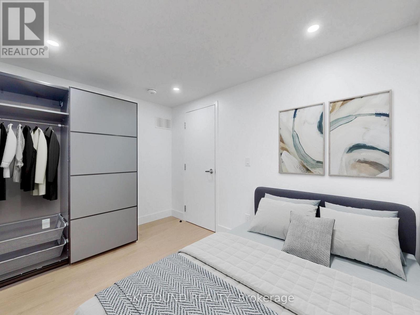 Garden - 134 Victory Drive, Toronto, Ontario  M3M 2J8 - Photo 9 - W12850928