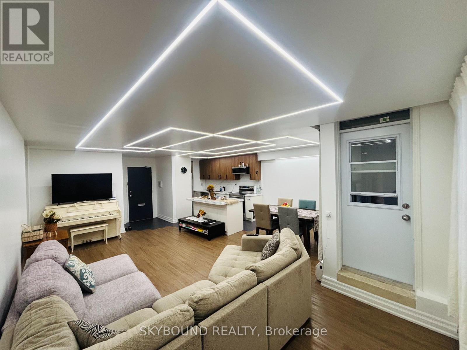 602 - 451 The West Mall, Toronto, Ontario  M9C 1G1 - Photo 3 - W12931240