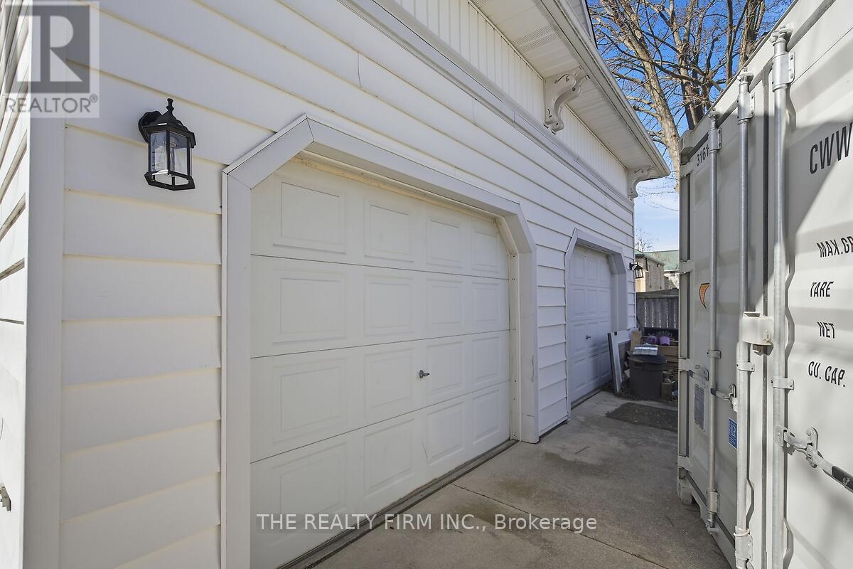 422 Greenfield Street, Petrolia, Ontario  N0N 1R0 - Photo 42 - X13010662