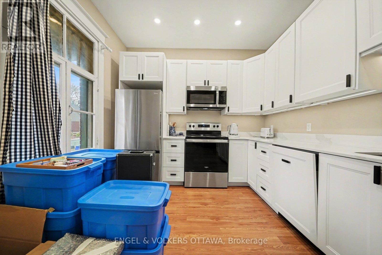 91 Powell Avenue, Ottawa, Ontario  K1S 2A2 - Photo 12 - X13010606