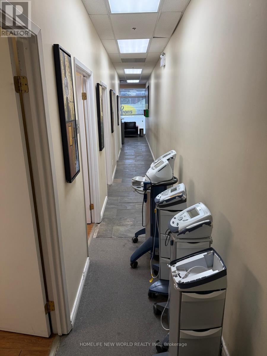 2046 Victoria Park Avenue E, Toronto, Ontario  M1R 1V2 - Photo 12 - C13010652