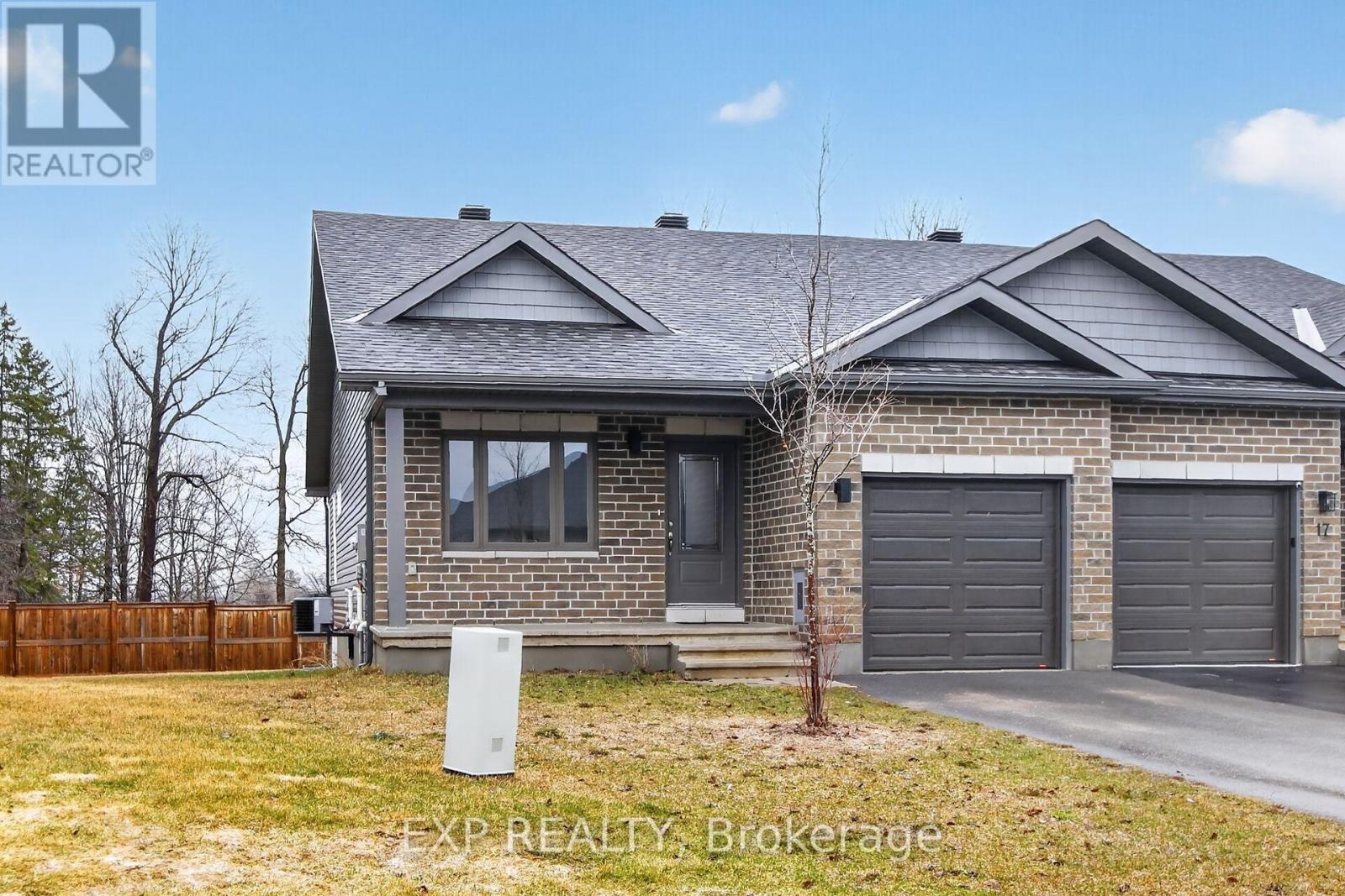 15 Seabert Drive, Arnprior, Ontario  K7S 0H9 - Photo 2 - X13010672