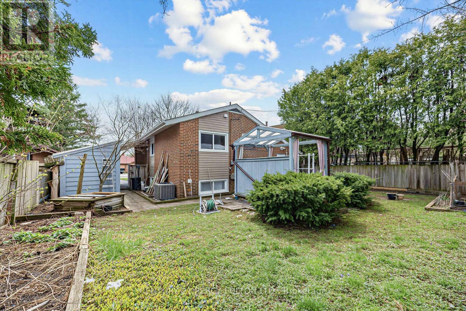 8 Gondola Crescent, Toronto, Ontario  M1G 2J3 - Photo 34 - E13010668