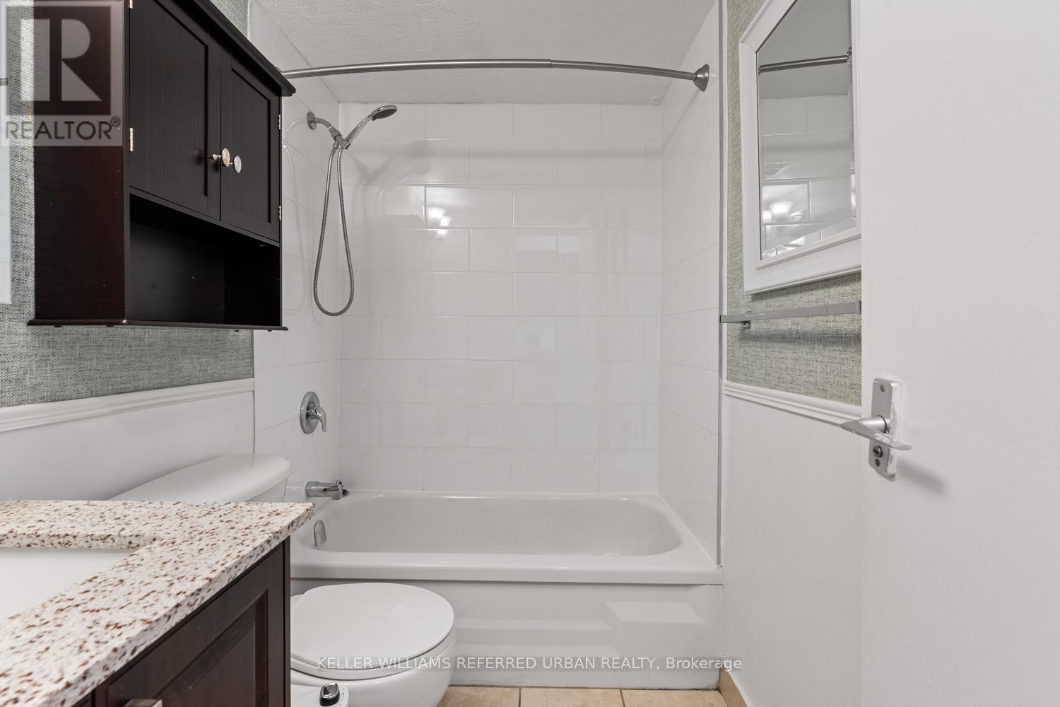 903 - 5 Massey Square, Toronto, Ontario  M4C 5L6 - Photo 10 - E13010676