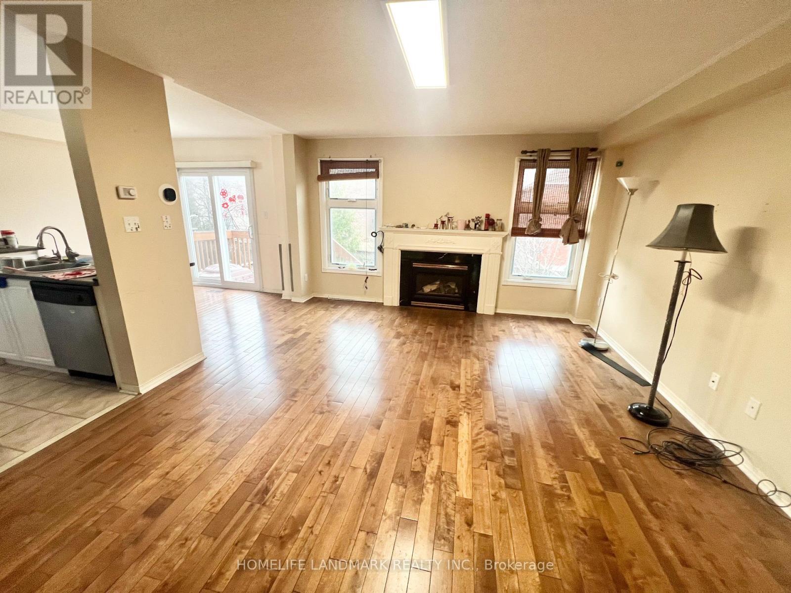 24 Holmwood Street, Richmond Hill, Ontario  L4B 4K4 - Photo 4 - N13010554