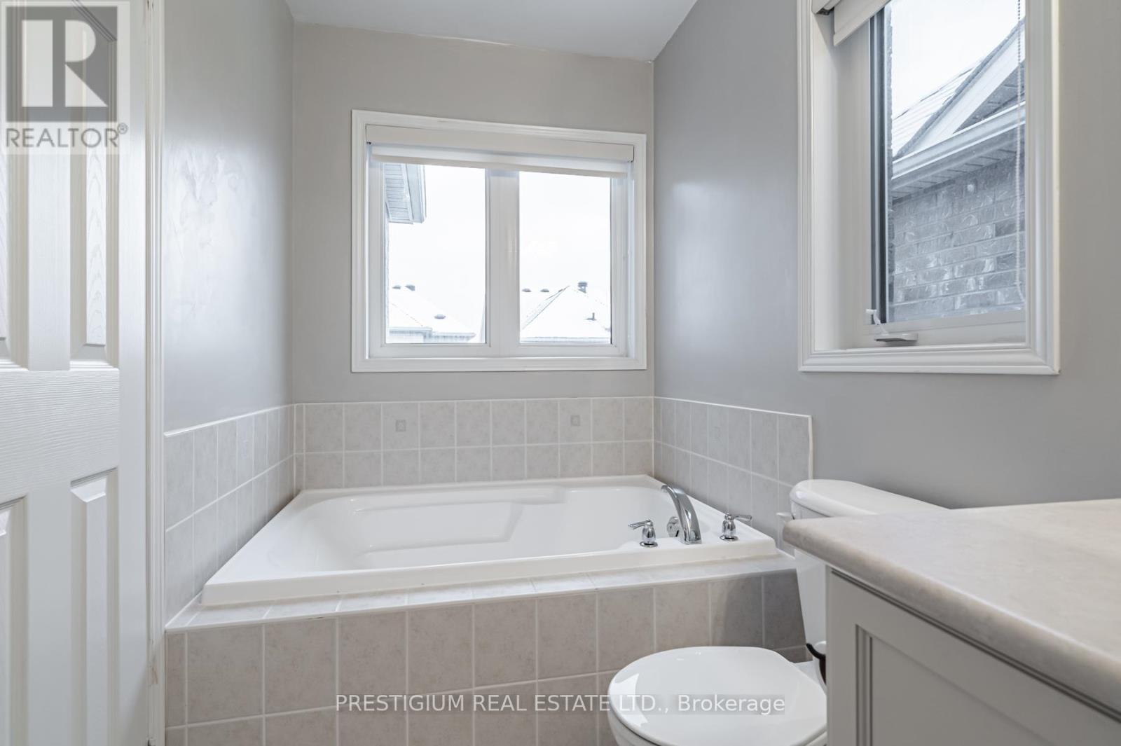 25 White Beach Crescent, Vaughan, Ontario  L6A 4K6 - Photo 18 - N13010596