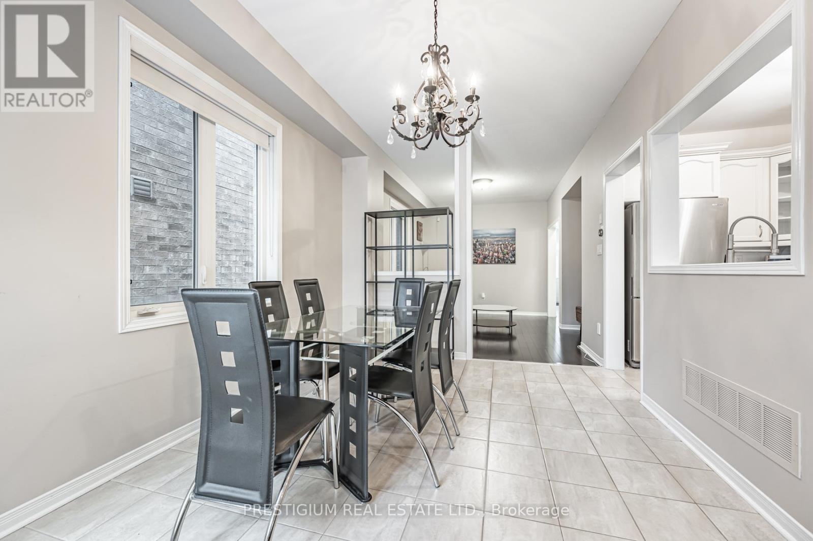 25 White Beach Crescent, Vaughan, Ontario  L6A 4K6 - Photo 7 - N13010596