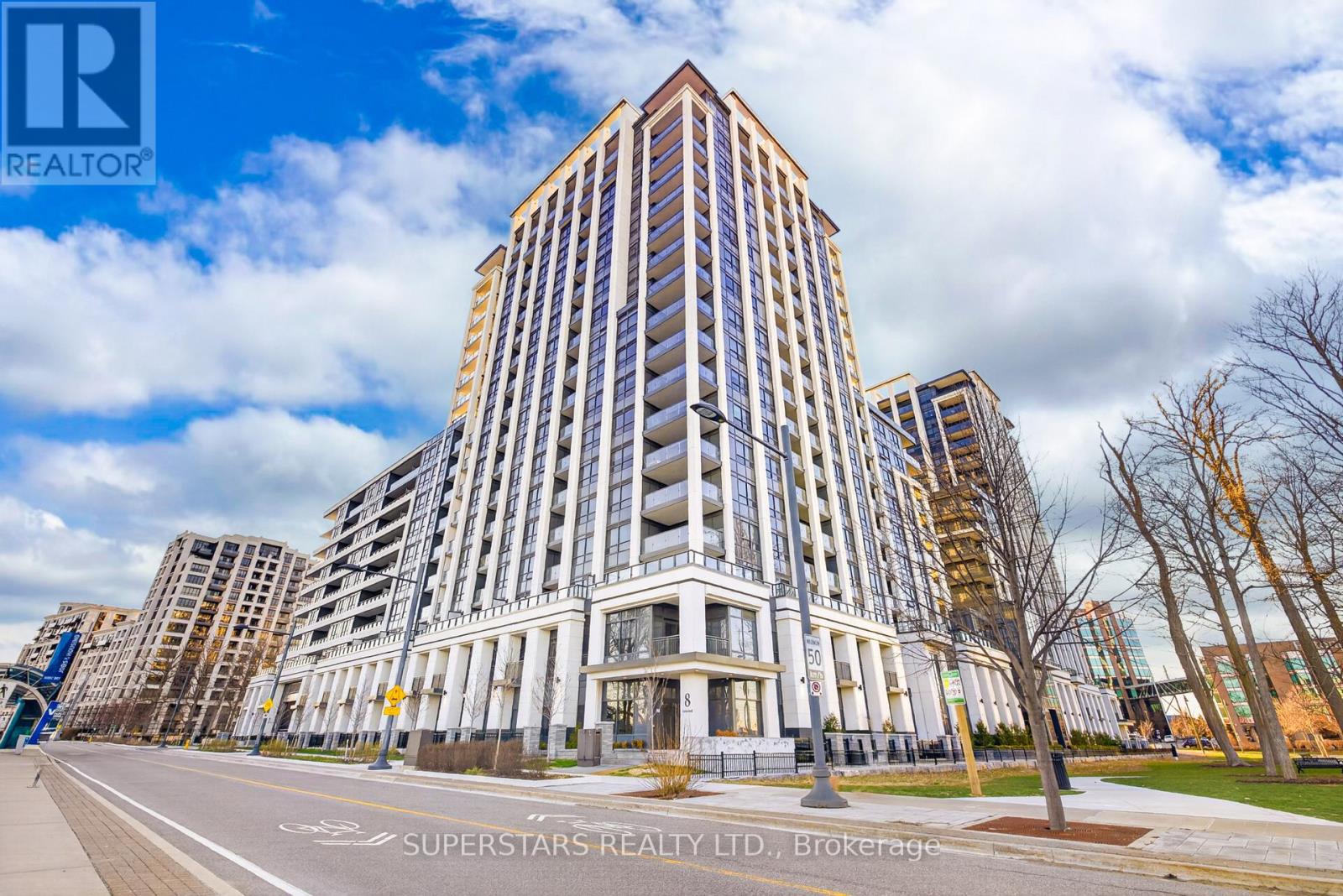 W118 - 8 Cedarland Drive, Markham, Ontario  L6G 0H4 - Photo 1 - N13010624